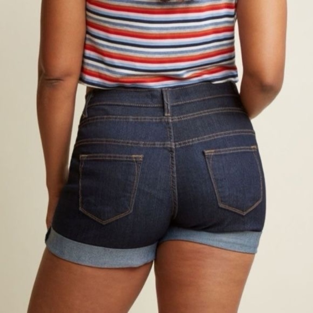 Modcloth Karaoke Songstress High Waisted Shorts - Picture 2 of 10